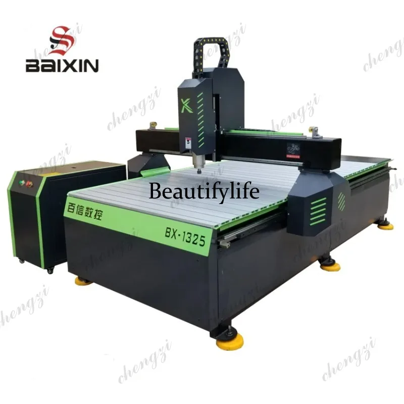 Woodworking Industries - HR Industrielle CNC-Fräsmaschine Kleine Holzbearbeitungs- und